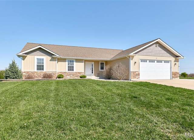 Property at 34 Moore Estates Ct, Troy, MO 63379, 4 beds, 3 baths