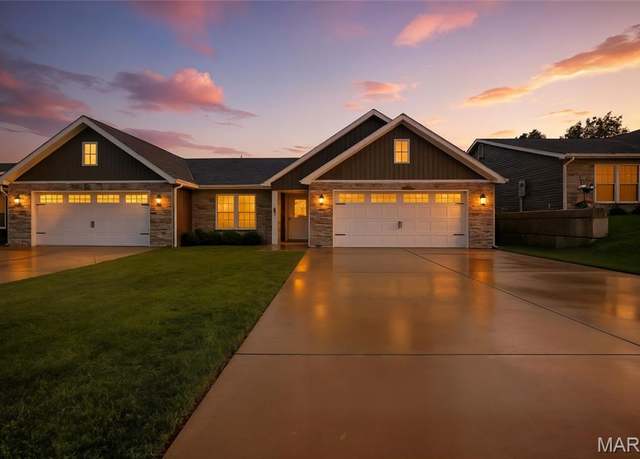 Property at 1575 Hickory Lndg, De Soto, MO 63020, 2 beds, 2 baths