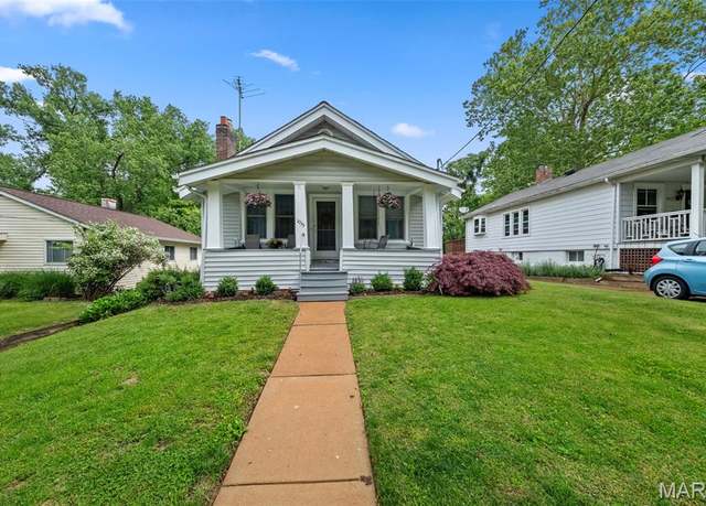 Property at 1035 Tuxedo Blvd, Webster Groves, MO 63119, 2 beds, 1 bath