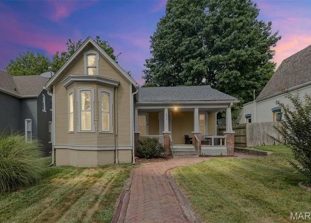 Property at 132 N Pennsylvania Ave, Belleville, IL 62220, 2 beds, 1.5 baths