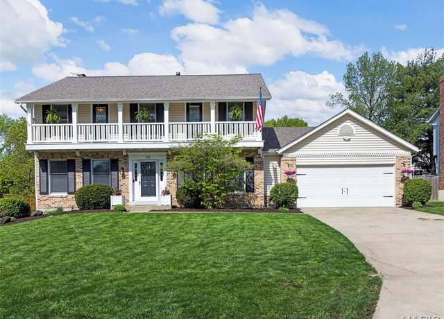 Property at 113 N Biddeford Ct, St Charles, MO 63304, 4 beds, 2.5 baths