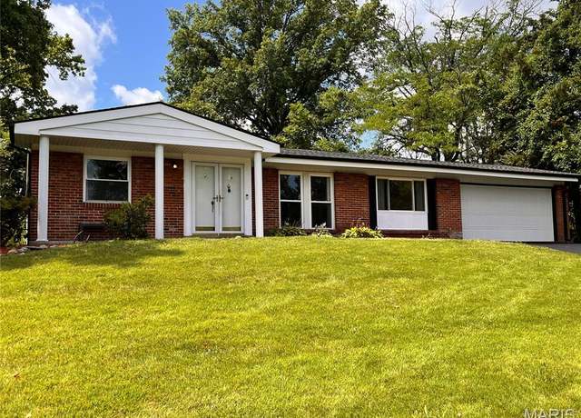 Property at 1301 Monacco Ct, St Louis, MO 63146, 3 beds, 2 baths