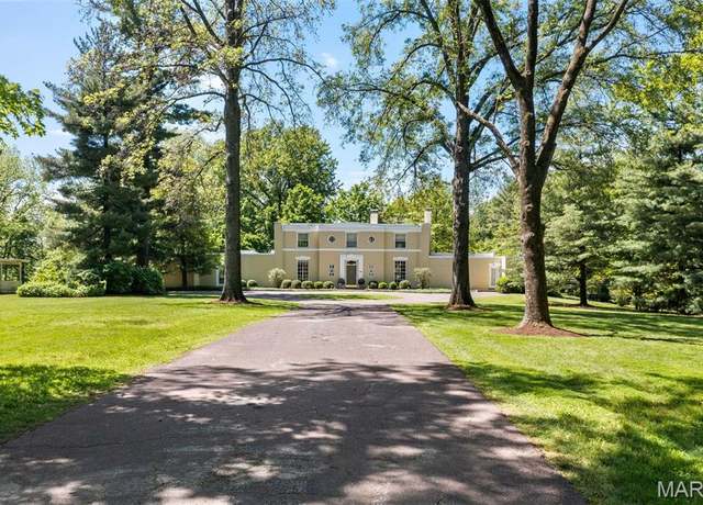 Property at 9450 Old Bonhomme Rd, Olivette, MO 63132, 4 beds, 4.5 baths