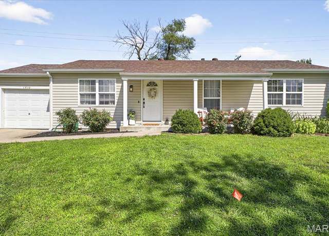 Property at 1710 Springhill Dr, O'fallon, MO 63366, 3 beds, 1.5 baths