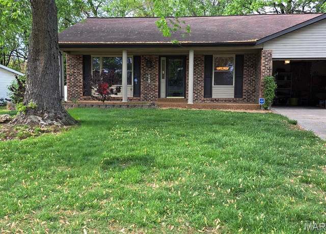 Property at 4014 Southbridge Dr, St Peters, MO 63376, 3 beds, 2 baths