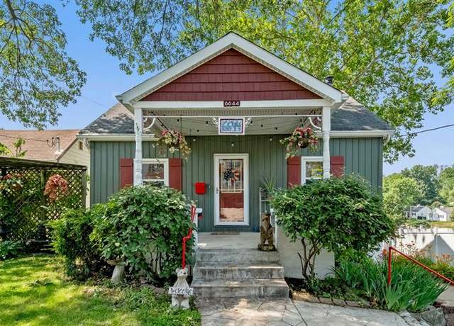 Property at 6644 Villa Ave, St Louis, MO 63139, 3 beds, 2 baths