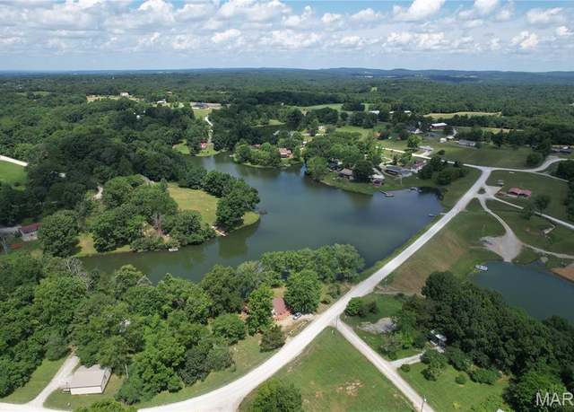 Property at 6760 Point Ct, Ste Genevieve, MO 63645