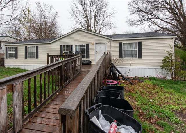 Property at 631 Carolee Ct, Villa Ridge, MO 63089, 3 beds, 2 baths