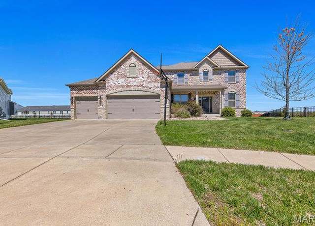 Property at 44 Chessington Ct, Lake St Louis, MO 63367, 4 beds, 4 baths