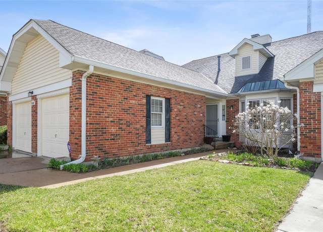 Property at 7408 Williamsburg Colonial Ln, St Louis, MO 63119, 3 beds, 3 baths