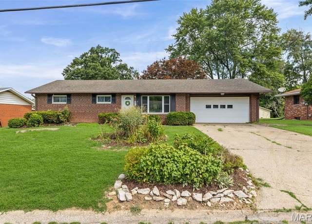 Property at 3414 Emma Ln, Godfrey, IL 62035, 2 beds, 1 bath