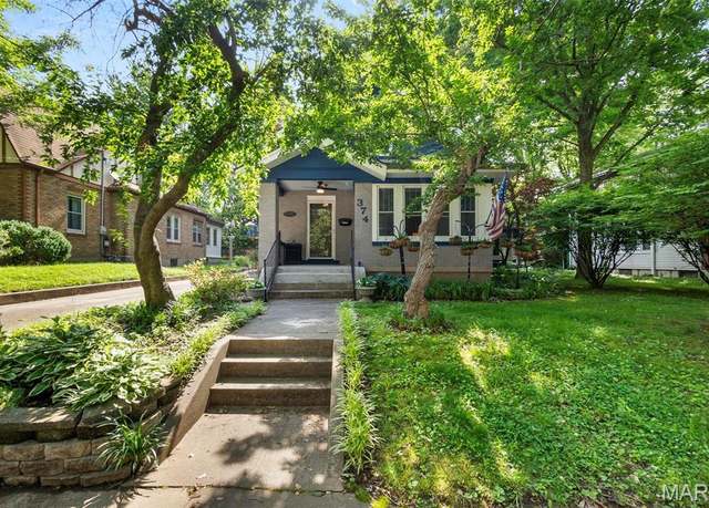 Property at 374 N Park Ave, Cape Girardeau, MO 63701, 3 beds, 2.5 baths