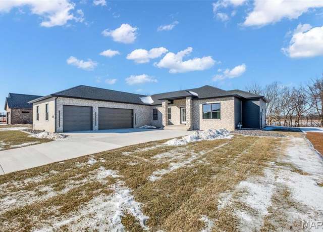 Property at 600 Legacy Dr, Waterloo, IL 62298, 3 beds, 2.5 baths