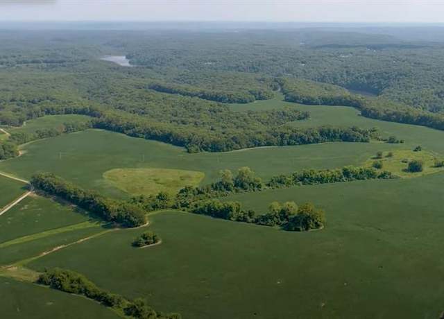 Property at 28 Meditation Way, Defiance, MO 63341
