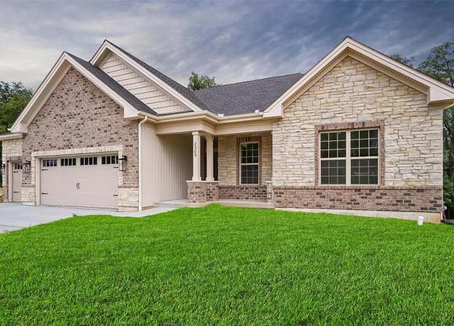 Property at 128 Valley Brooke Ct Unit 3 SJM, Washington, MO 63090, 3 beds, 2 baths