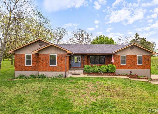 Property at 1304 Napoleon Dr, Bonne Terre, MO 63628, 4 beds, 2.5 baths