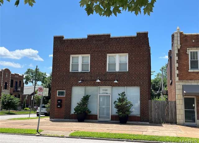 Property at 6020 Southwest Ave, St Louis, MO 63139, 4 beds, 2 baths