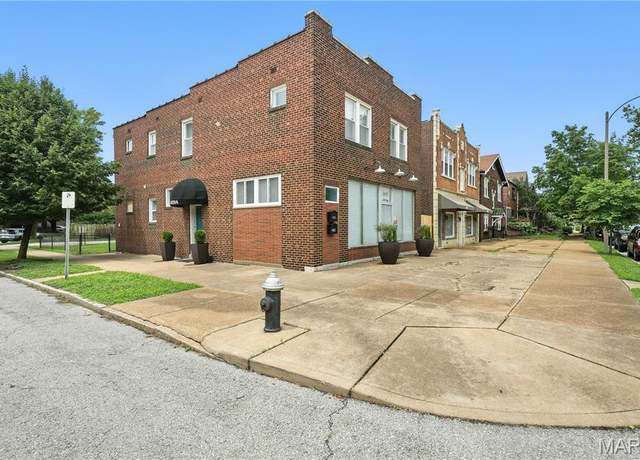 Property at 6020 Southwest Ave, St Louis, MO 63139, 4 beds, 2 baths