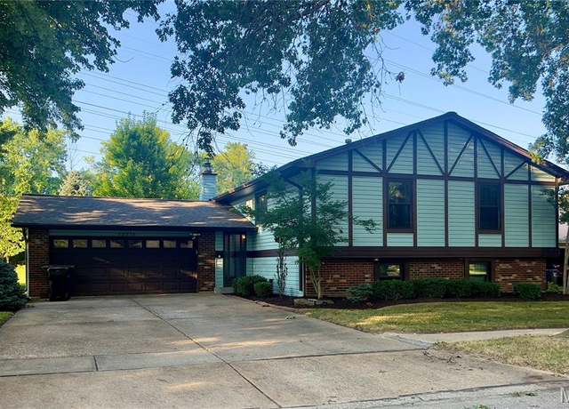 Property at 12371 Sparrowhawk Ct, St Louis, MO 63146, 4 beds, 3 baths