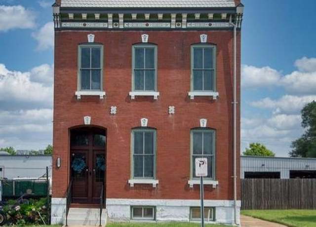 Property at 2307 Sidney St, St Louis, MO 63104, 3 beds, 2.5 baths