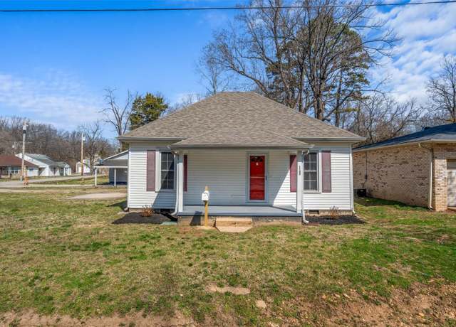 Property at 1107 Hickory St, Poplar Bluff, MO 63901, 2 beds, 1 bath
