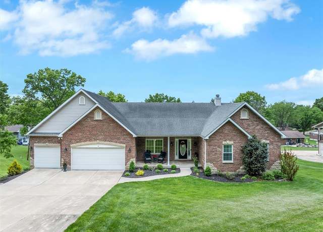 Property at 453 Augustine Rd, St Louis, MO 63025, 3 beds, 3.5 baths