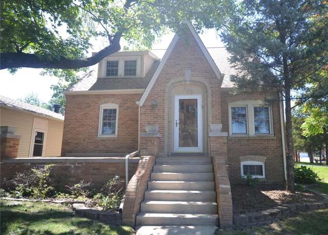 Property at 503 S Jefferson Dr, Millstadt, IL 62260, 3 beds, 1.5 baths