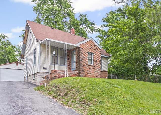 Property at 1915 Jersey St, Alton, IL 62002, 2 beds, 1 bath
