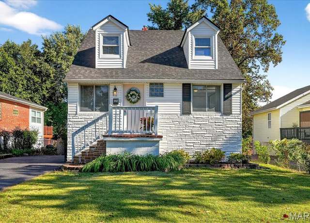 Property at 147 Euclid Ave, Webster Groves, MO 63119, 3 beds, 1.5 baths