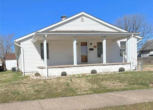 Property at 2816 Denver St, Granite City, IL 62040, 3 beds, 1.5 baths