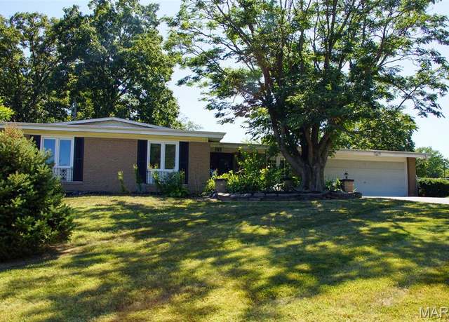 Property at 195 Sunny Wood Ct, Unincorporated, MO 63146, 3 beds, 2.5 baths