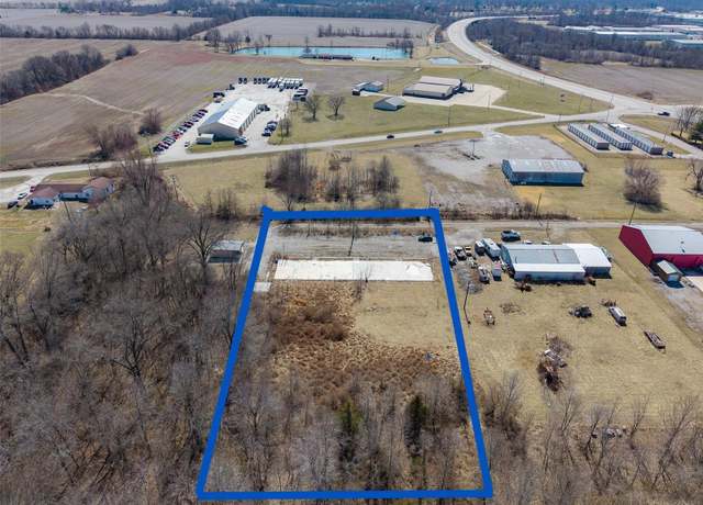 Property at 732 Shawnee St, Centralia, IL 62801