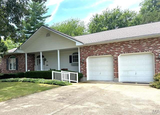 Property at 15 Karen Ann Cir, Sullivan, MO 63080, 3 beds, 2.5 baths