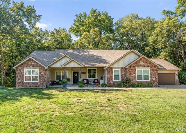 Property at 6107 Chantilly Bnd, Waterloo, IL 62298, 5 beds, 4.5 baths