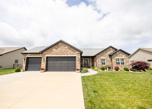 Property at 351 Canadian Dr, Staunton, IL 62088, 4 beds, 3 baths