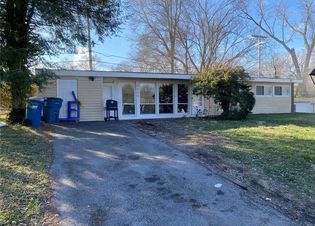 Property at 8330 Red Fir Dr, St Louis, MO 63134, 3 beds, 2 baths