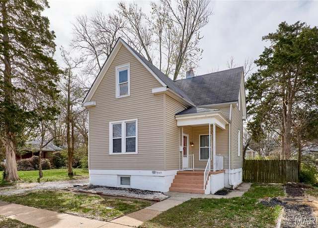 Property at 7048 Raymond Ave, St Louis, MO 63130, 3 beds, 1 bath