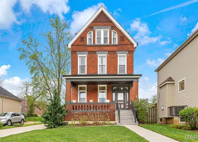 Property at 3120 Eads Ave, St Louis, MO 63104, 4 beds, 3.5 baths
