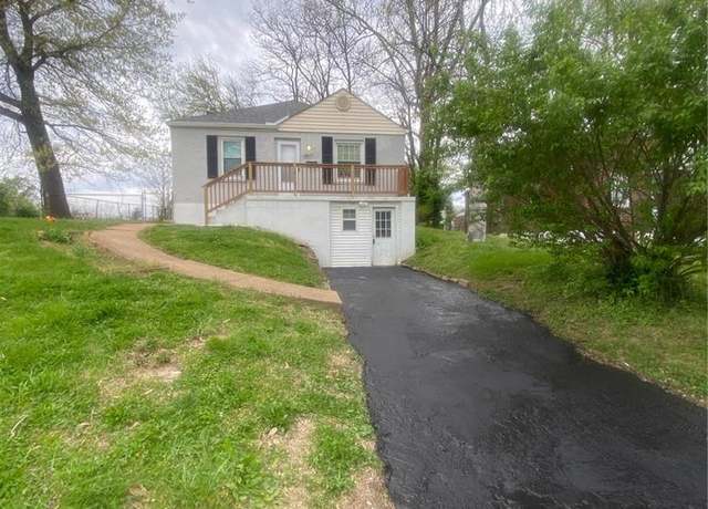 Property at 5209 College Ave, Jennings, MO 63136, 3 beds, 1 bath