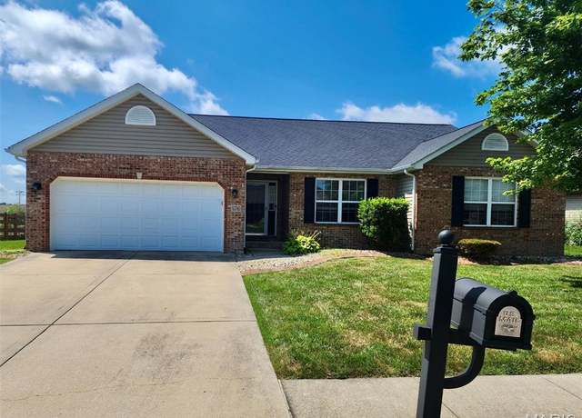 Property at 9710 Winchester St, Mascoutah, IL 62258, 3 beds, 2 baths