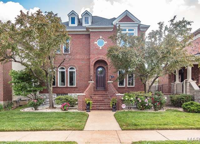 Property at 4234 Olive St, St Louis, MO 63108, 3 beds, 3.5 baths
