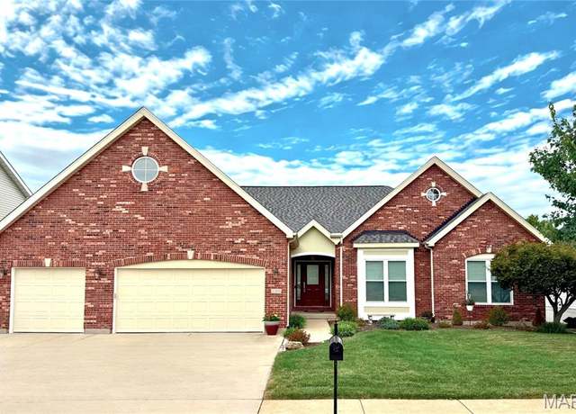 Property at 2209 Fenway Farms Trl, Fenton, MO 63026, 4 beds, 3.5 baths