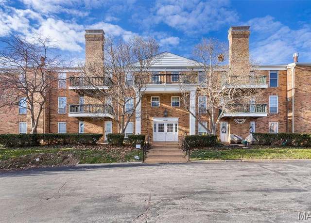 Property at 10381 Oxford Hill Dr #14, St Louis, MO 63146, 2 beds, 2 baths
