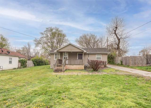 Property at 3603 Franor St, Alton, IL 62002, 2 beds, 1 bath