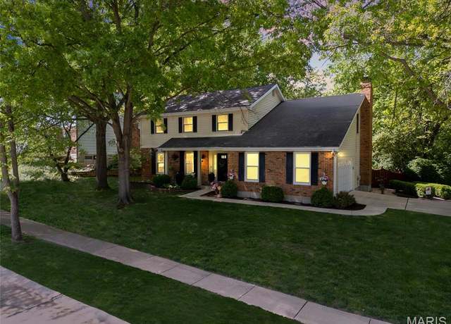 Property at 3609 Rustic Meadow Dr, St Louis, MO 63129, 4 beds, 3.5 baths