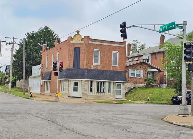 Property at 4535 S Grand Blvd, St Louis, MO 63111, 3 beds, 3 baths