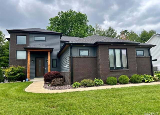 Property at 3723 Cabernet Ln, Edwardsville, IL 62025, 3 beds, 2.5 baths