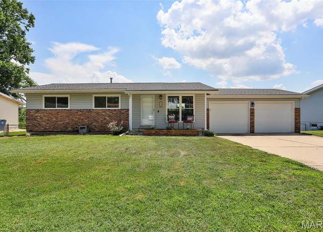 Property at 538 Aqua Ridge Dr, St Louis, MO 63129, 3 beds, 2 baths