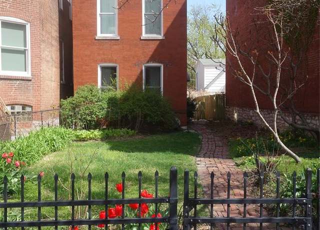 Property at 1438 S 18th St, St Louis, MO 63104, 2 beds, 1.5 baths