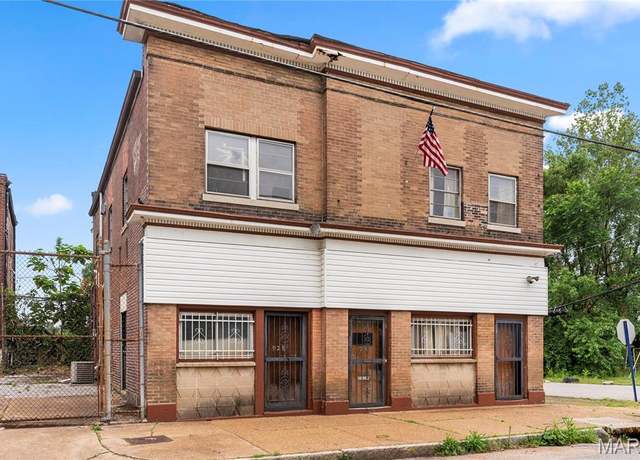 Property at 924 Pendleton Ave, St Louis, MO 63108, 9 beds, 3 baths
